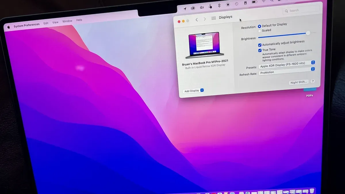 Maintain Your MacBook Pro Display to Minimize Future Screen Issues – MacBook Pro M1 Pro screen lines
