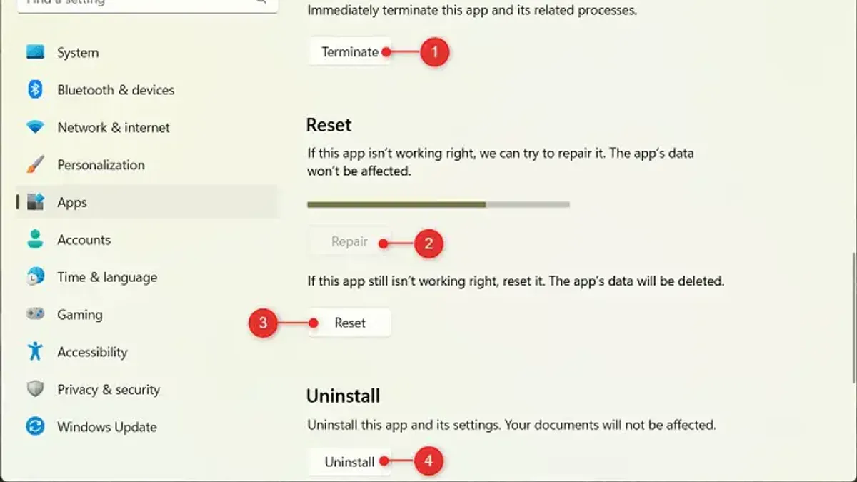 User fixing Mail not syncing in Mail app on smartphone