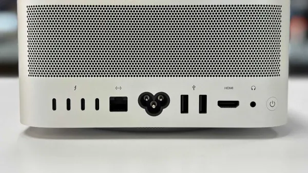 Close-up of Mac Studio M4 Max USB-C port not working issue being troubleshooted